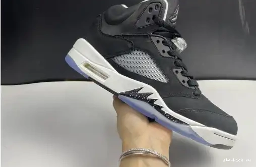 5 CT4838-011 “Oreo” CT4838-011 Air Jordan 0510